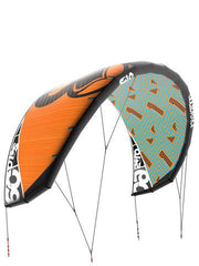 Liquid Force SOLO V3 Refined and evolved encompass the versatility of the Solo V3. A new leading edge to trailing edge canopy profile highlights the fine tuned changes in the Solo V3 that brings maturity to the kite. 
